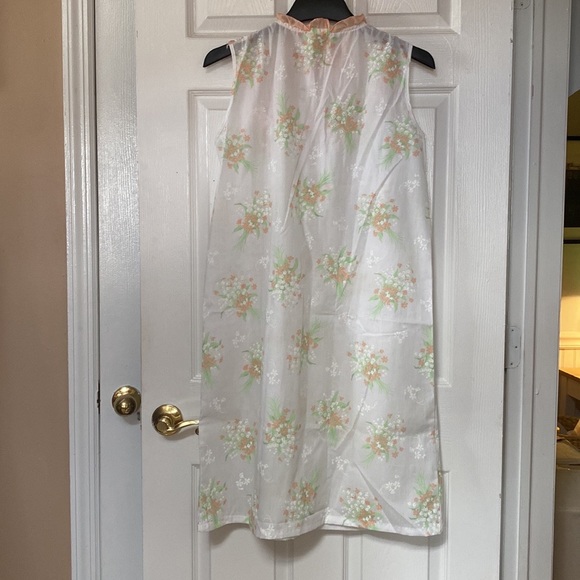 VTG 60’s 70’s Floral Lily of The Valley Night Gown Dress - Picture 2 of 7
